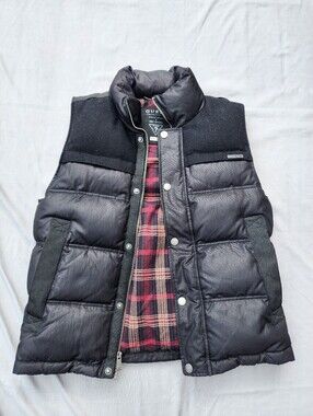 Guess Puffer Vest Mens Small Quilted Full Zip Sleeveless Jacket Lining Pockets